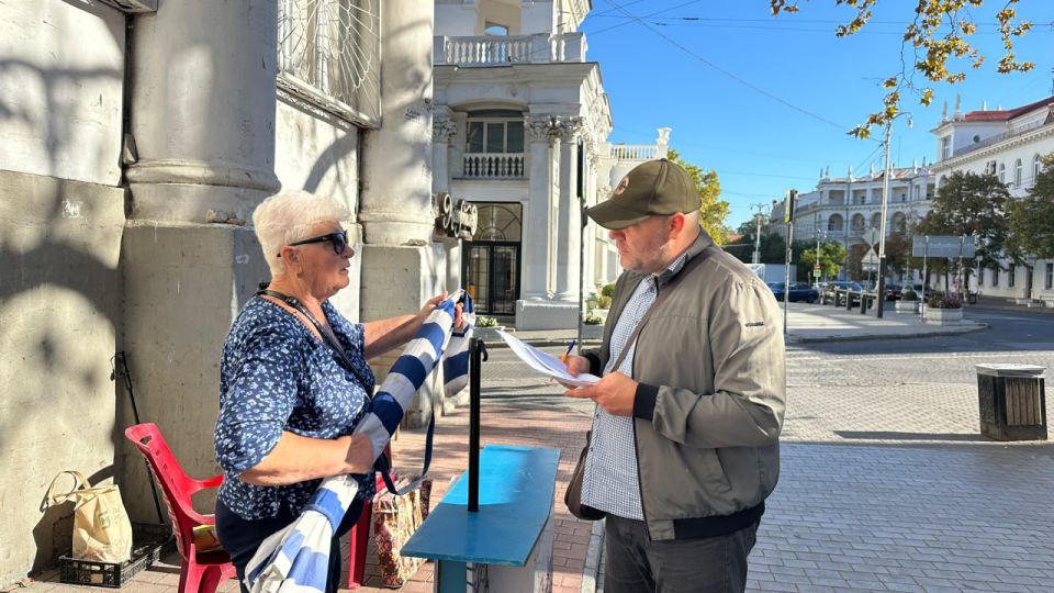 В Севастополе прошёл опрос общественного мнения о деятельности полиции В Севастополе прошёл опрос общественного мнения о деятельности полиции