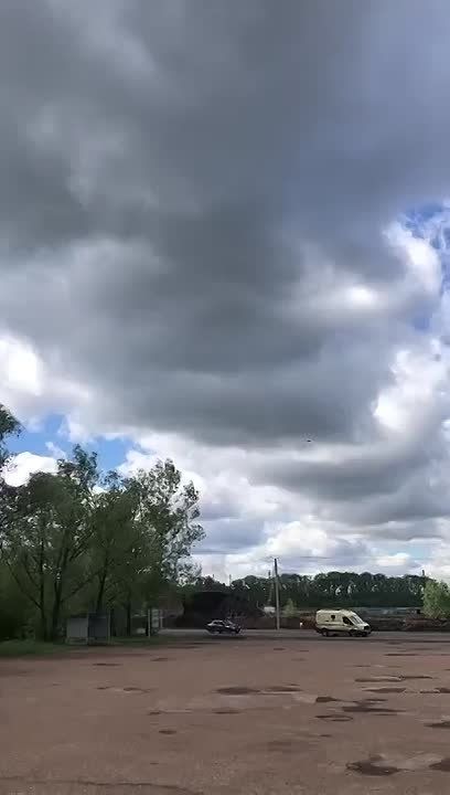 Владислав Шурыгин: Кадры подлёта БПЛА ВСУ к НПЗ в Салавате (Башкирия)