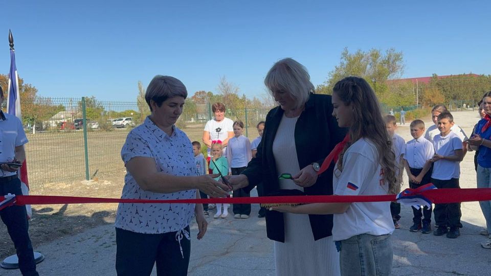 24 сентября 2025 года в МБОУ "Котовская школа - детский сад" прошла церемония открытия проекта школьного инициативного бюджетирования по созданию современной зоны отдыха на территории учреждения 24 сентября 2025 года в МБОУ "Котовская школа - детский сад" прошла церемония открытия проекта школьного инициативного бюджетирования по созданию современной зоны отдыха на территории учреждения