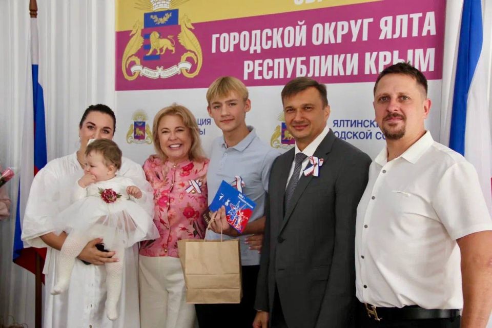 Константин Шимановский: День Государственного герба и флага Республики Крым! Константин Шимановский: День Государственного герба и флага Республики Крым!