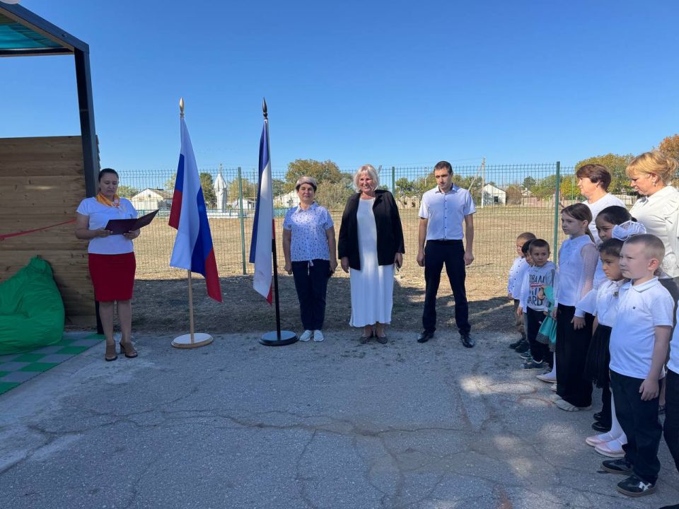 24 сентября 2025 года в МБОУ "Котовская школа - детский сад" прошла церемония открытия проекта школьного инициативного бюджетирования по созданию современной зоны отдыха на территории учреждения 24 сентября 2025 года в МБОУ "Котовская школа - детский сад" прошла церемония открытия проекта школьного инициативного бюджетирования по созданию современной зоны отдыха на территории учреждения