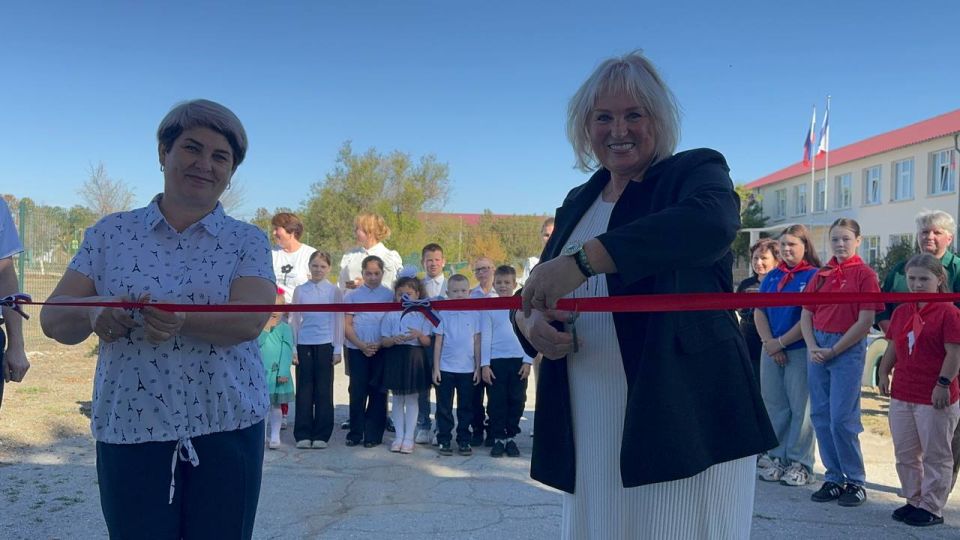 24 сентября 2025 года в МБОУ "Котовская школа - детский сад" прошла церемония открытия проекта школьного инициативного бюджетирования по созданию современной зоны отдыха на территории учреждения 24 сентября 2025 года в МБОУ "Котовская школа - детский сад" прошла церемония открытия проекта школьного инициативного бюджетирования по созданию современной зоны отдыха на территории учреждения