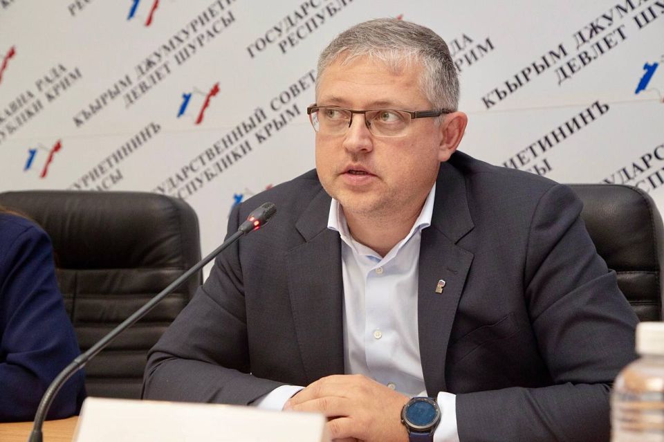 Патриотическое воспитание в Крыму обсудили на заседании профильного Комитета Патриотическое воспитание в Крыму обсудили на заседании профильного Комитета