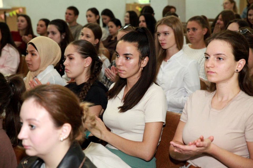 В Симферополе состоялась премьера спектакля о донорстве костного мозга В Симферополе состоялась премьера спектакля о донорстве костного мозга