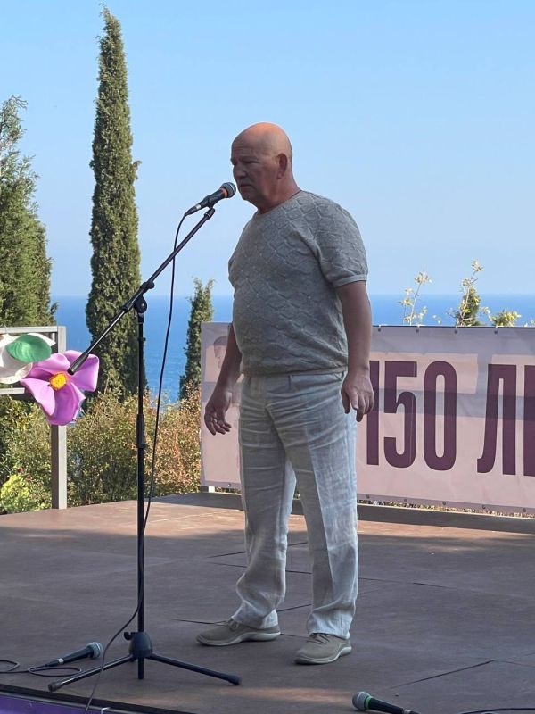 В Алуште прошел Фестиваль «Осень. Музыка. Музей» В Алуште прошел Фестиваль «Осень. Музыка. Музей»