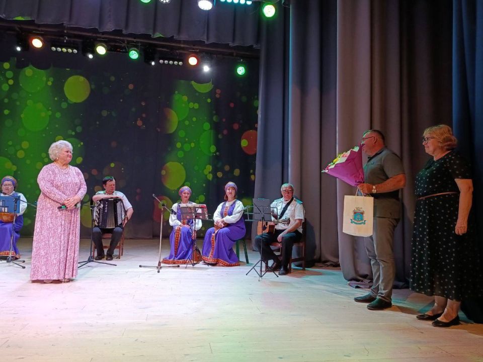 Вечер таланта и признания. Надежда Пасынкова отметила 70-летие Вечер таланта и признания. Надежда Пасынкова отметила 70-летие