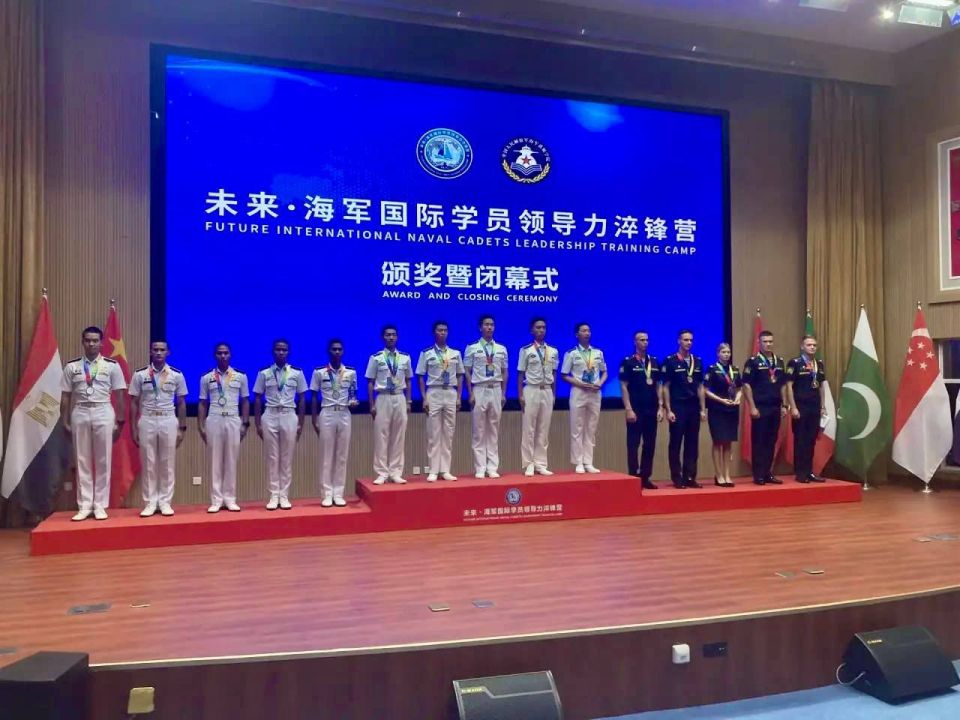  :  19  26            -      Fareast 28R!