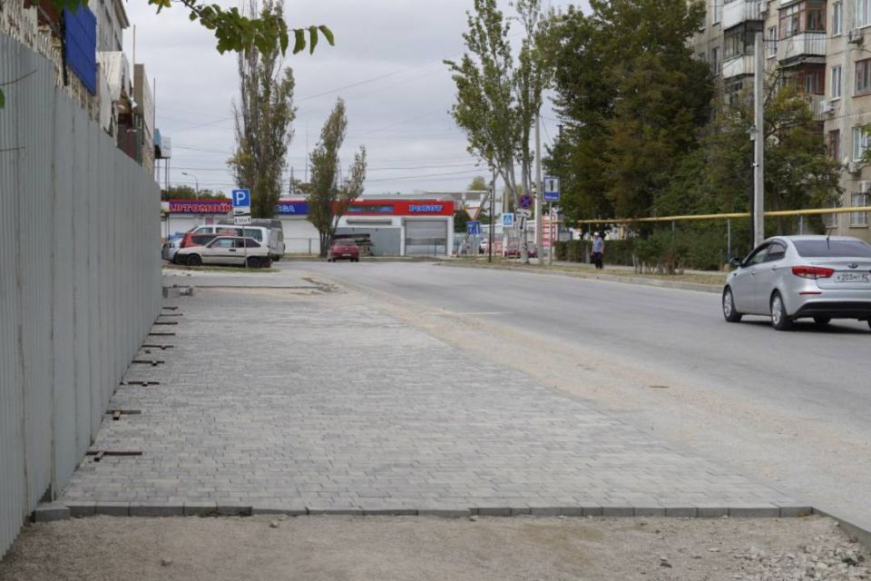 Глава администрации Керчи Олег Каторгин проверил, как продвигается благоустройство территории вокруг городского автовокзала Глава администрации Керчи Олег Каторгин проверил, как продвигается благоустройство территории вокруг городского автовокзала
