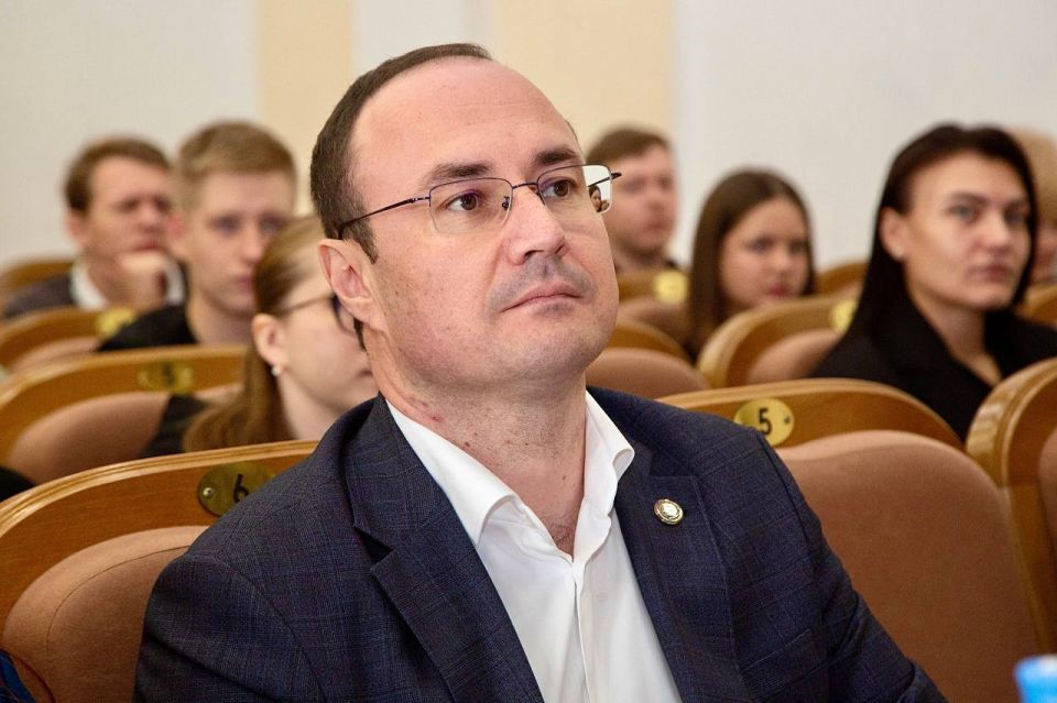 Крым делится опытом интеграции новых регионов России Крым делится опытом интеграции новых регионов России