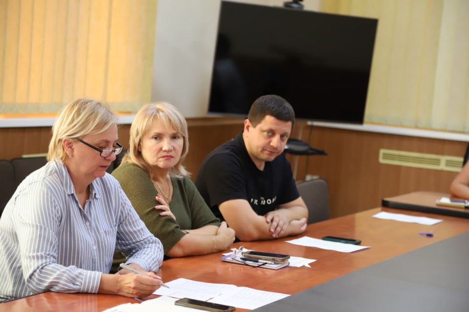 Анжелика Ястребова: Заседание рабочей группы: Фокус на легализации зарплат в Бахчисарайском районе Анжелика Ястребова: Заседание рабочей группы: Фокус на легализации зарплат в Бахчисарайском районе