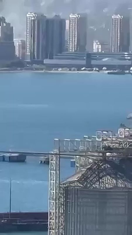 Юрий Баранчик: Что бросается в глаза при изучении видео отражения морского удара по Новороссийску