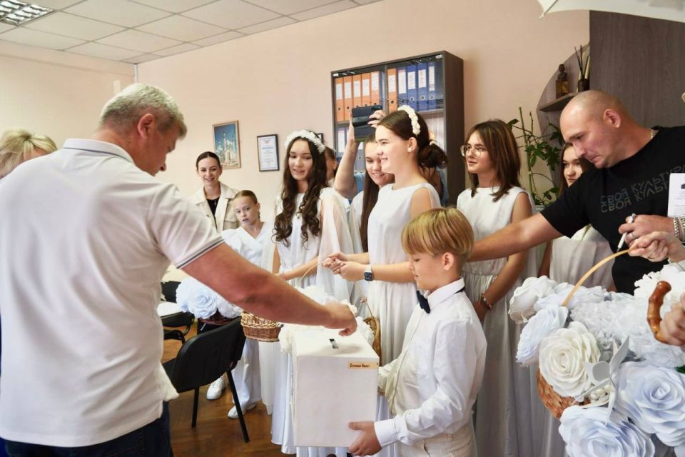 Керчь присоединилась к ежегодной благотворительной акции «Белый цветок» Керчь присоединилась к ежегодной благотворительной акции «Белый цветок»