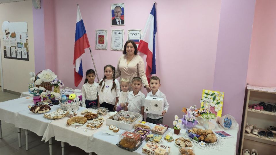 Игорь Ивин: В школах и садах города прошла благотворительная акция «Белый цветок» Игорь Ивин: В школах и садах города прошла благотворительная акция «Белый цветок»