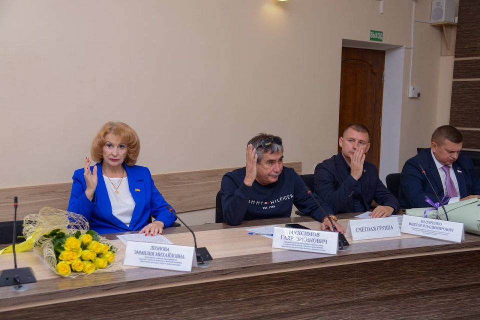 Александр Юрьев: Состоялось заседание 18 сессии Евпаторийского городского совета lll созыва Александр Юрьев: Состоялось заседание 18 сессии Евпаторийского городского совета lll созыва