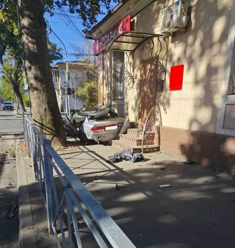2 человека пострадало в результате ДТП в Симферополе 2 человека пострадало в результате ДТП в Симферополе