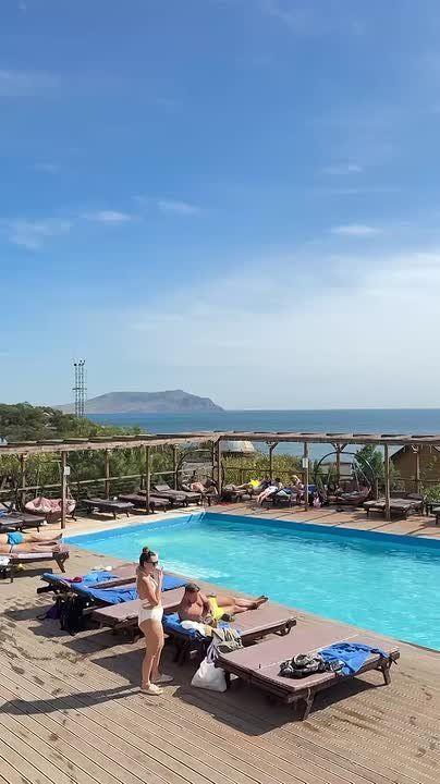 Валерия Петрусевич: 60-е августа в разгаре. Крым – лучшее место на планете