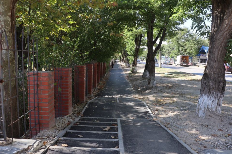 В микрорайоне Аршинцево выполняется ремонт тротуаров компанией «СТГ-ЮГ» В микрорайоне Аршинцево выполняется ремонт тротуаров компанией «СТГ-ЮГ»