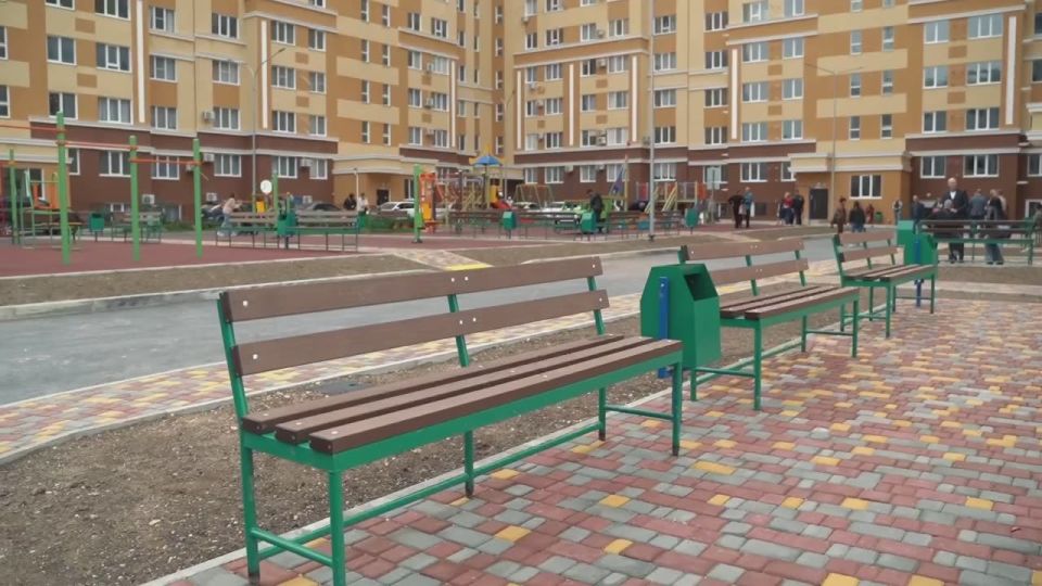  :               -  ,    