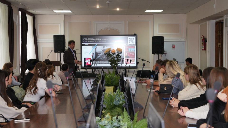 Крым принимает просветительский десант «История для будущего» Крым принимает просветительский десант «История для будущего»