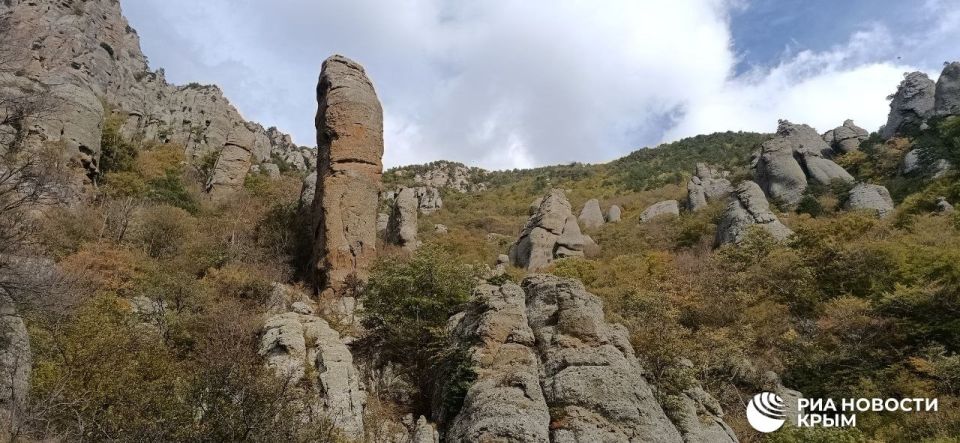 Одно из загадочных мест Крыма – Долина привидений Одно из загадочных мест Крыма – Долина привидений
