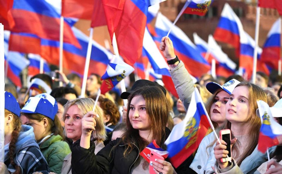 Альберт Куршутов: Друзья! От всего сердца поздравляю вас с историческим Днём воссоединения ДНР, ЛНР, Запорожской и Херсонской областей с Российской Федерацией! Альберт Куршутов: Друзья! От всего сердца поздравляю вас с историческим Днём воссоединения ДНР, ЛНР, Запорожской и Херсонской областей с Российской Федерацией!