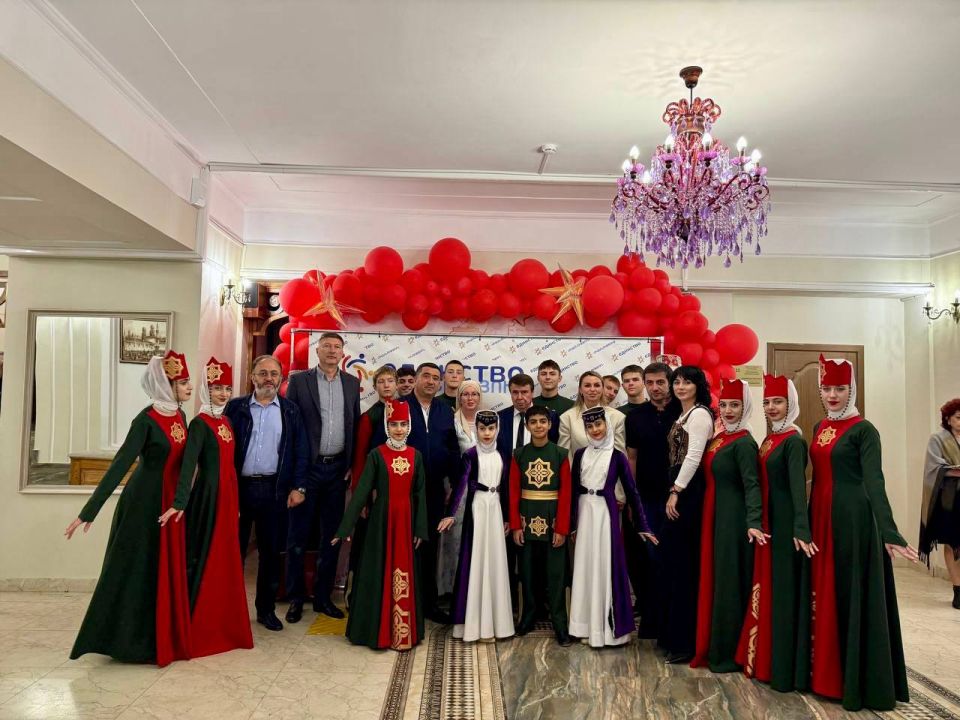 В Симферополе традиционно ярко и красочно прошел фестиваль армянской культуры В Симферополе традиционно ярко и красочно прошел фестиваль армянской культуры