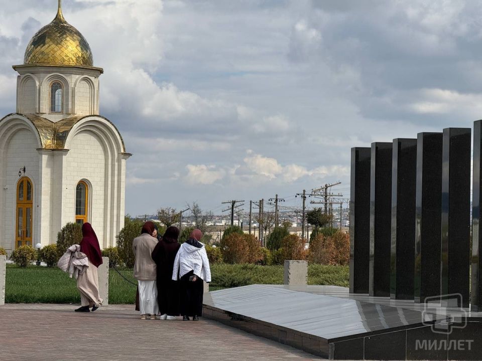В рамках II Всероссийского съезда имени Шефики Гаспринской для женских мусульманских организаций участницам проводят экскурсии по знаковым местам Крыма В рамках II Всероссийского съезда имени Шефики Гаспринской для женских мусульманских организаций участницам проводят экскурсии по знаковым местам Крыма