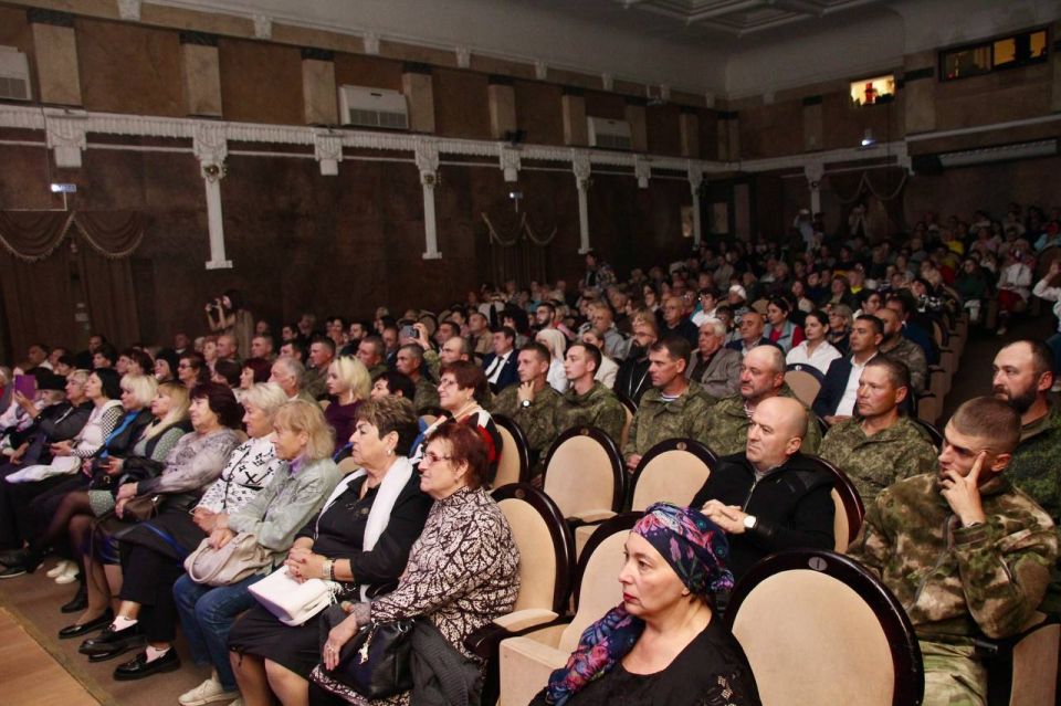 В Симферополе традиционно ярко и красочно прошел фестиваль армянской культуры В Симферополе традиционно ярко и красочно прошел фестиваль армянской культуры