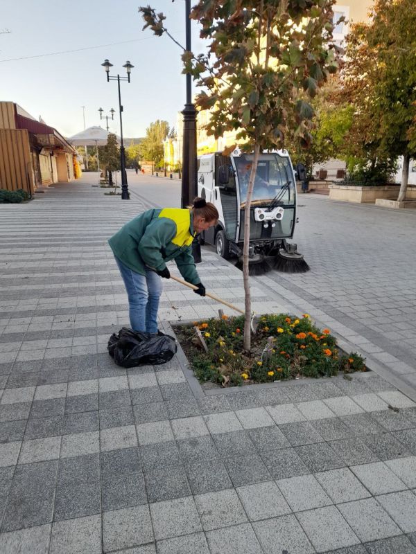 Осенние заботы озеленителей «Городского благоустройства» Осенние заботы озеленителей «Городского благоустройства»