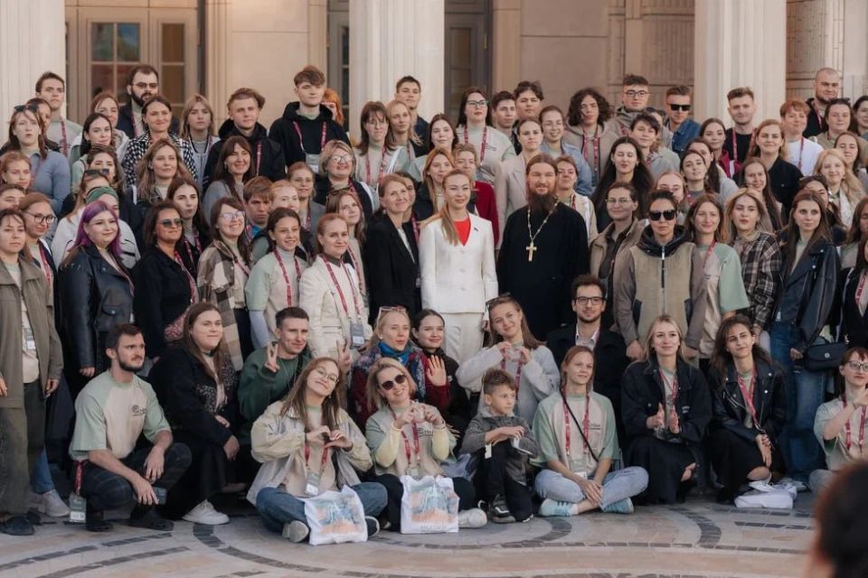 В Севастополе прошел заезд "Школа молодого гуманитария" В Севастополе прошел заезд "Школа молодого гуманитария"