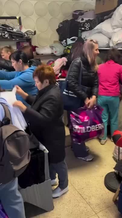 Валерия Петрусевич: #ДомДляВещей - уникальный проект благодаря которому сотни людей, оказавшиеся в сложной жизненной ситуации, могут закрыть минимальные потребности - одежда, обувь, предметы для обустройства быта, средства...