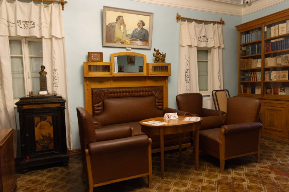    ,   .      ,  ,    ,     