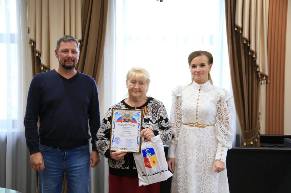 Активистов ветеранского движения поздравили в городской администрации с Международным днём пожилого человека Активистов ветеранского движения поздравили в городской администрации с Международным днём пожилого человека