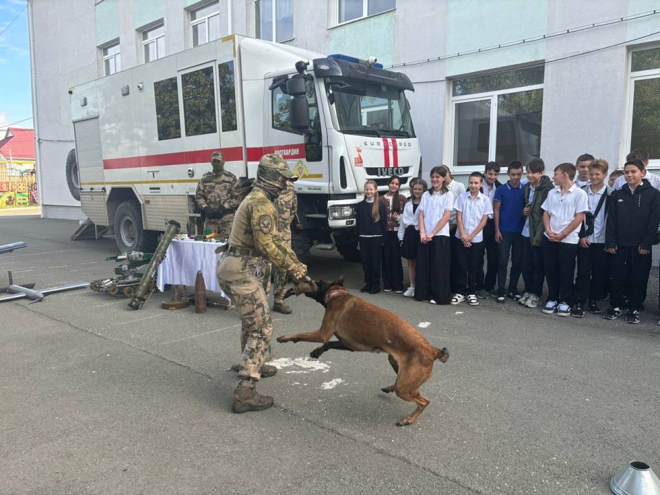В Симферополе прошёл урок мужества! В Симферополе прошёл урок мужества!