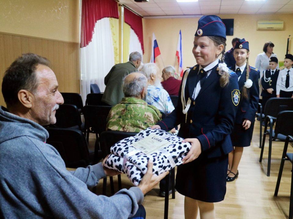 Творческая бригада офицеров и кадет СК России поздравила подопечных Крымского госпиталя для ветеранов войн с Международным днем пожилых людей Творческая бригада офицеров и кадет СК России поздравила подопечных Крымского госпиталя для ветеранов войн с Международным днем пожилых людей