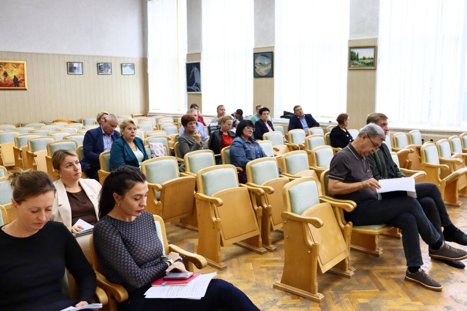 Сергей Петелин: Провел плановое совещание с главами администраций сельских поселений Симферопольского района Сергей Петелин: Провел плановое совещание с главами администраций сельских поселений Симферопольского района