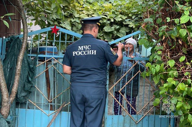 В Международный день пожилых людей сотрудники МЧС России проводят профилактические рейды В Международный день пожилых людей сотрудники МЧС России проводят профилактические рейды