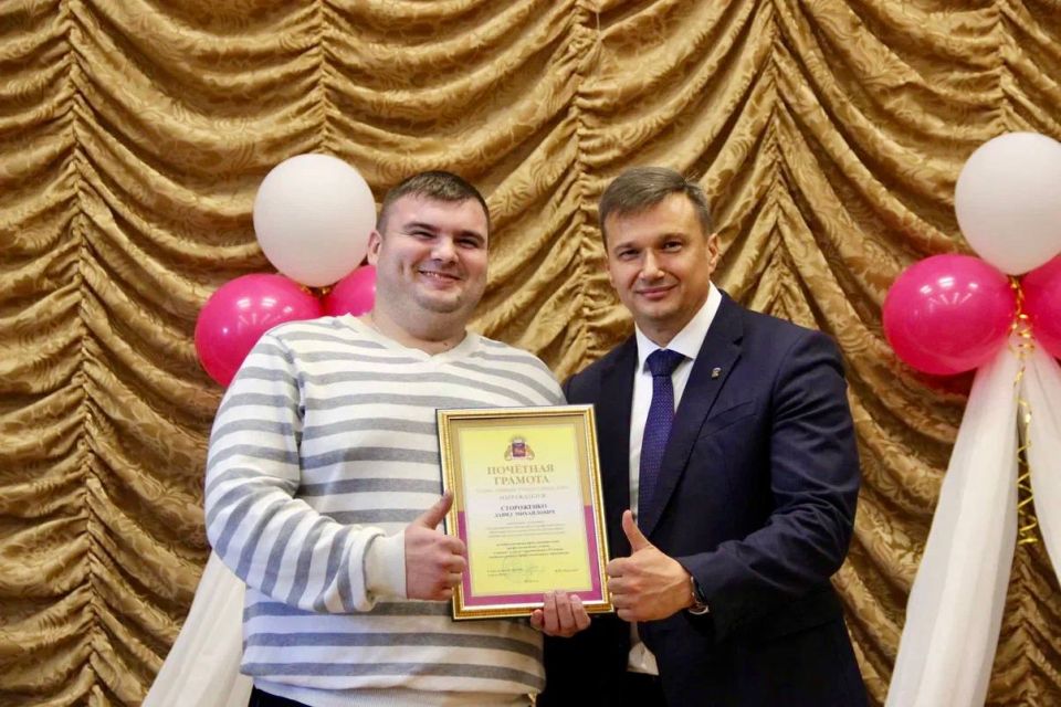 Константин Шимановский: День среднего профессионального образования и День учителя дружно и весело отметили в Ялтинском экономико-технологическом колледже Константин Шимановский: День среднего профессионального образования и День учителя дружно и весело отметили в Ялтинском экономико-технологическом колледже