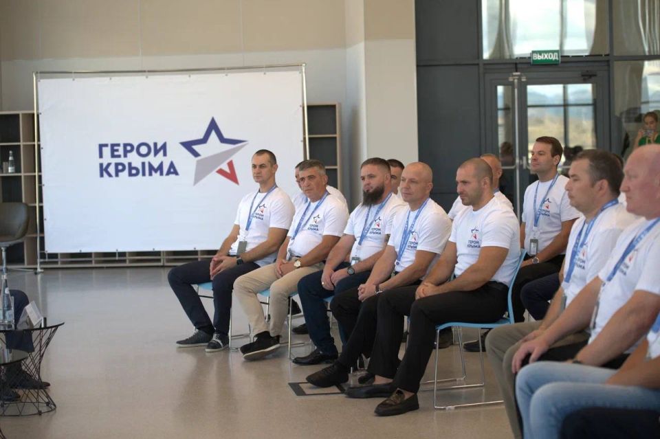 Альберт Куршутов: Стартовал первый модуль программы профессиональной переподготовки «Герои Крыма» Альберт Куршутов: Стартовал первый модуль программы профессиональной переподготовки «Герои Крыма»