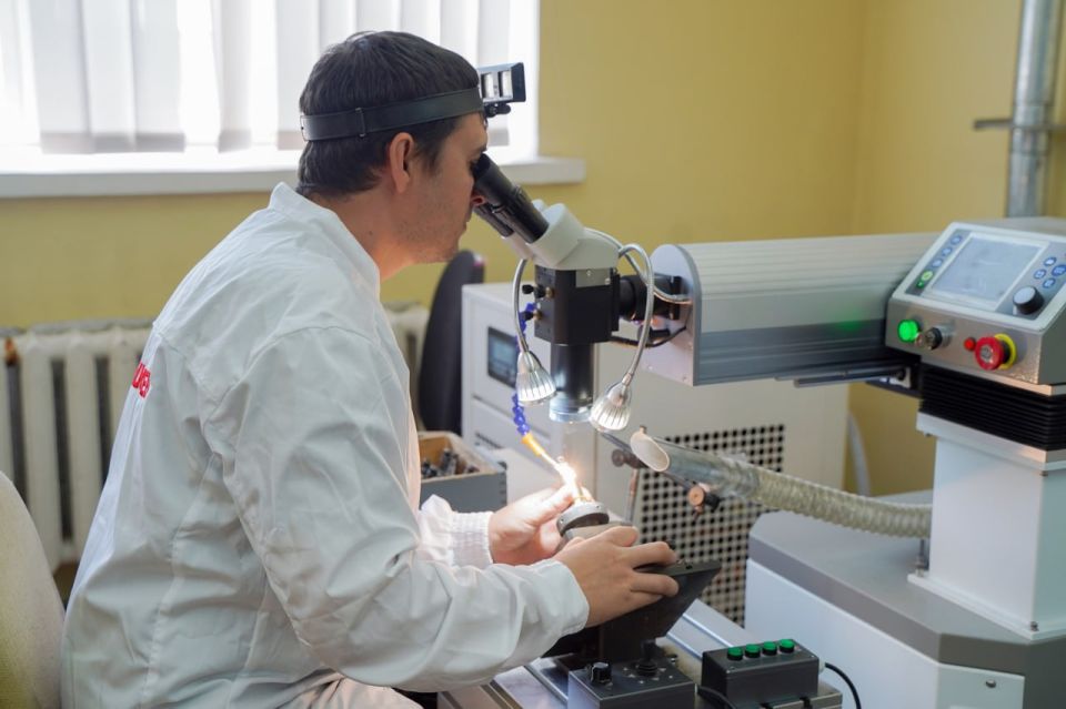 �� 6 ������� 2025 ���� ������� ������������ ��������� � ���������� �������� ����� 700 ��� ������