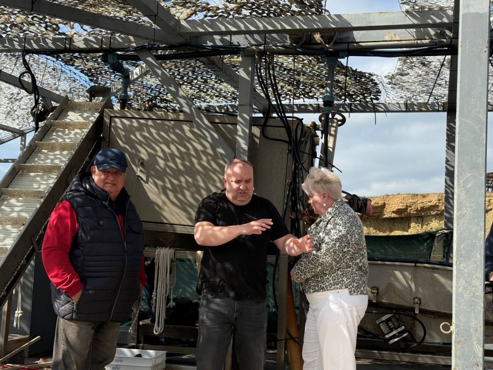 Министр сельского хозяйства Республики Крым Денис Кратюк посетил предприятие ООО «Судак Аквамир», которое в 2024 году получило государственную поддержку Министр сельского хозяйства Республики Крым Денис Кратюк посетил предприятие ООО «Судак Аквамир», которое в 2024 году получило государственную поддержку