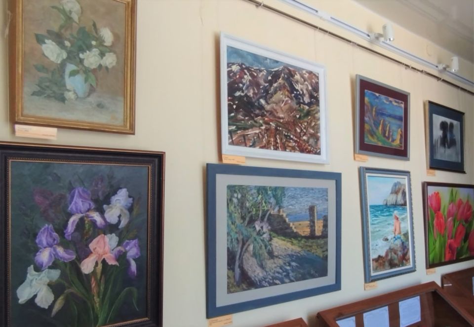 Выставка «Киммерийские берега» Выставка «Киммерийские берега»