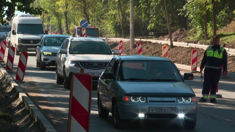 На 26 участках улично-дорожной сети Симферополя протяжённостью свыше 13 километров идёт ремонт На 26 участках улично-дорожной сети Симферополя протяжённостью свыше 13 километров идёт ремонт