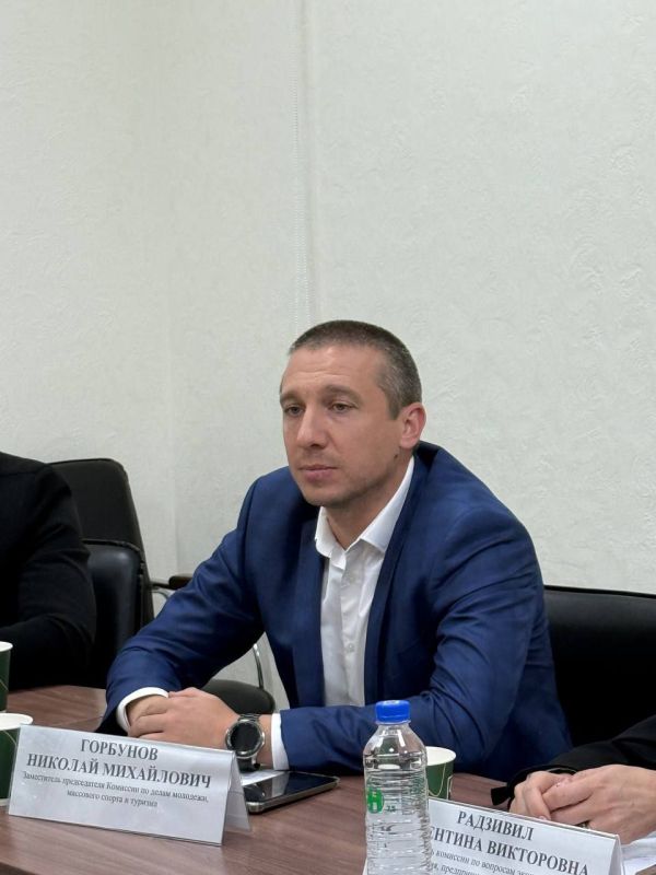 Будущее за молодежью: предпринимательство и первые шаги в карьере обсудили в профильной комиссии ОП Будущее за молодежью: предпринимательство и первые шаги в карьере обсудили в профильной комиссии ОП