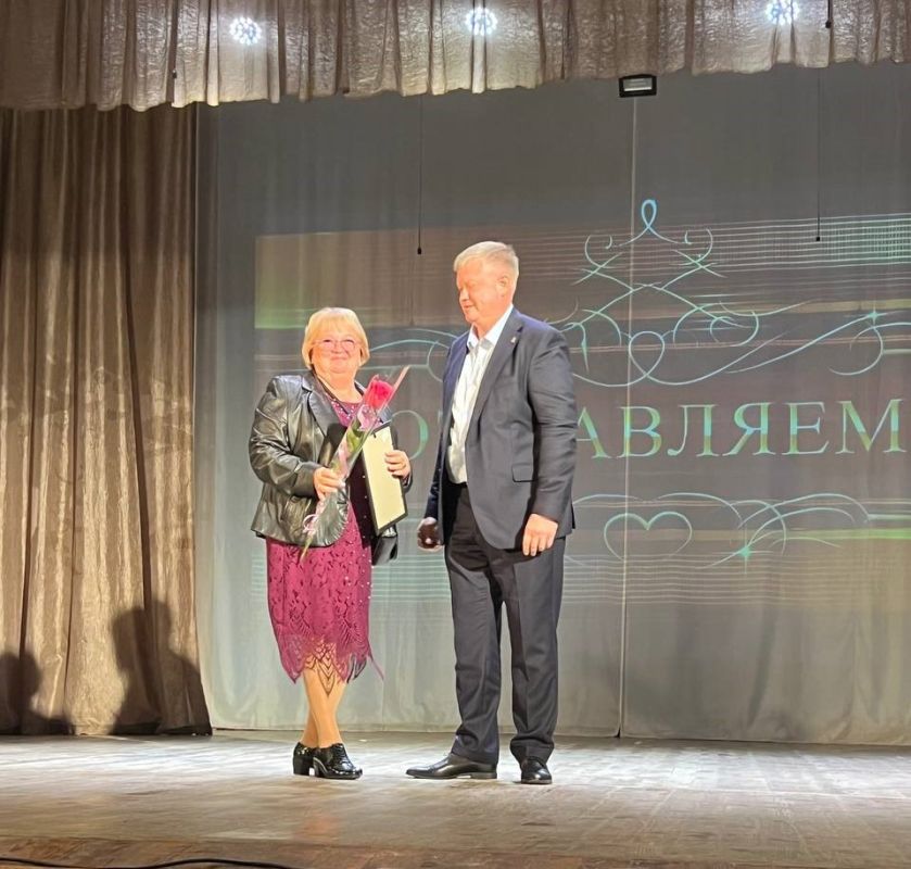 Вода Крыма: 1 октября Феодосийский филиал отметил свой 80-летний юбилей! Вода Крыма: 1 октября Феодосийский филиал отметил свой 80-летний юбилей!