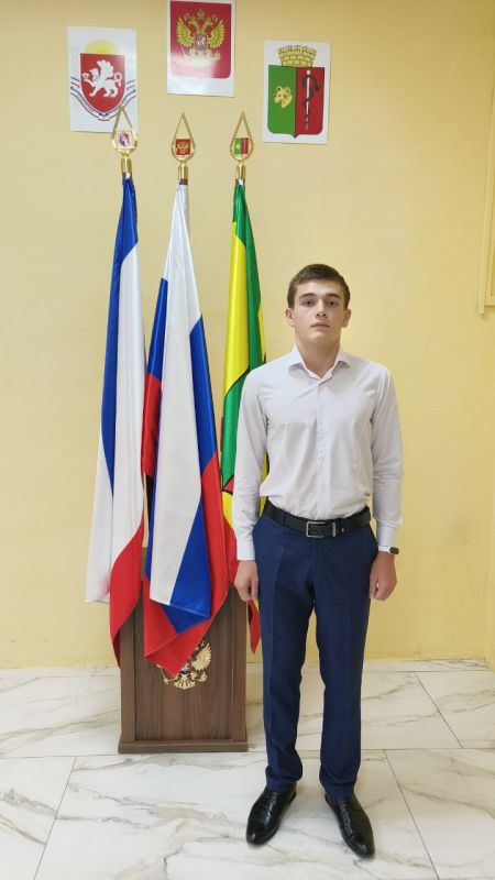 Эммилия Леонова: В Муниципальном бюджетном общеобразовательном учреждении "Средняя школа №1 имени Героя Советского Союза Максима Губанова города Евпатории Республики Крым" избран Президент Ученического Самоуправления ЖАРОВ... Эммилия Леонова: В Муниципальном бюджетном общеобразовательном учреждении "Средняя школа №1 имени Героя Советского Союза Максима Губанова города Евпатории Республики Крым" избран Президент Ученического Самоуправления ЖАРОВ...