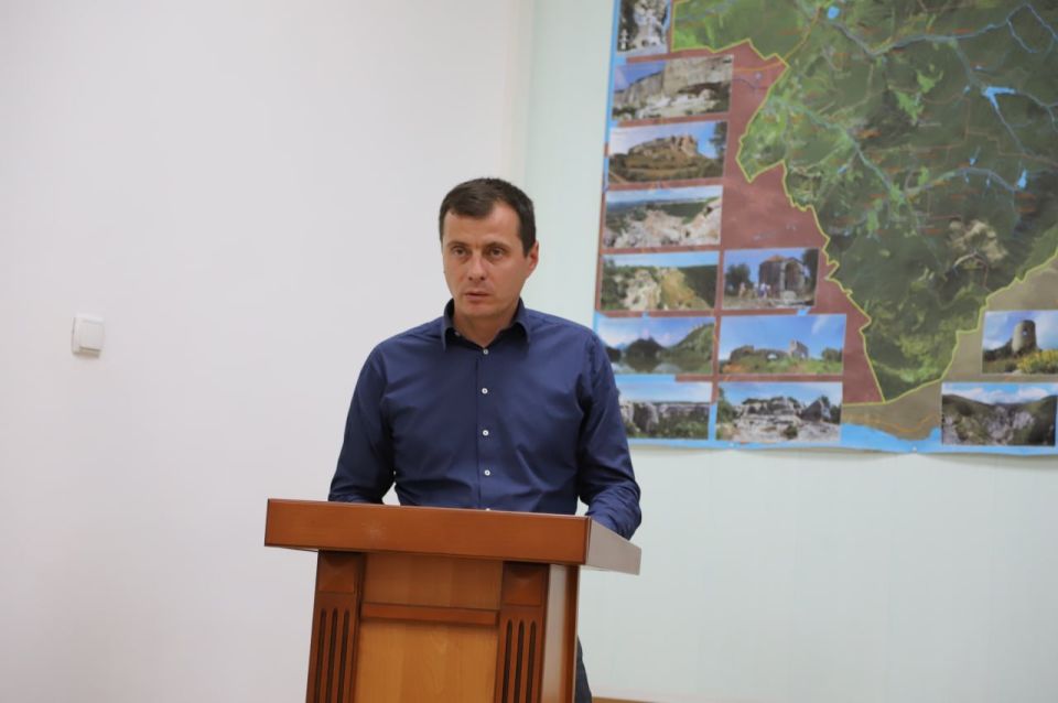 Анжелика Ястребова: Завершён ямочный ремонт согласно контрактов с администрацией Бахчисарайского района и объёмов, доведённых Министерством транспорта Республики Крым Анжелика Ястребова: Завершён ямочный ремонт согласно контрактов с администрацией Бахчисарайского района и объёмов, доведённых Министерством транспорта Республики Крым