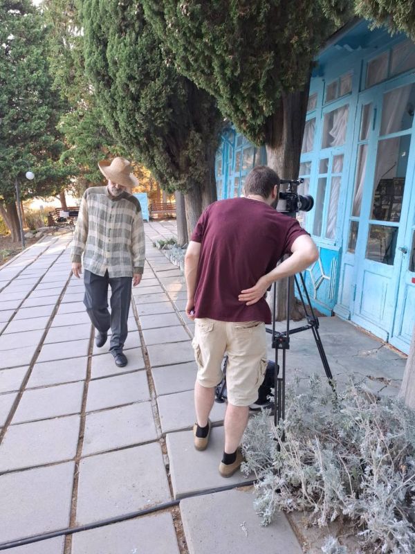 В Алуште снимают документальный фильм о писателе Сергееве-Ценском В Алуште снимают документальный фильм о писателе Сергееве-Ценском