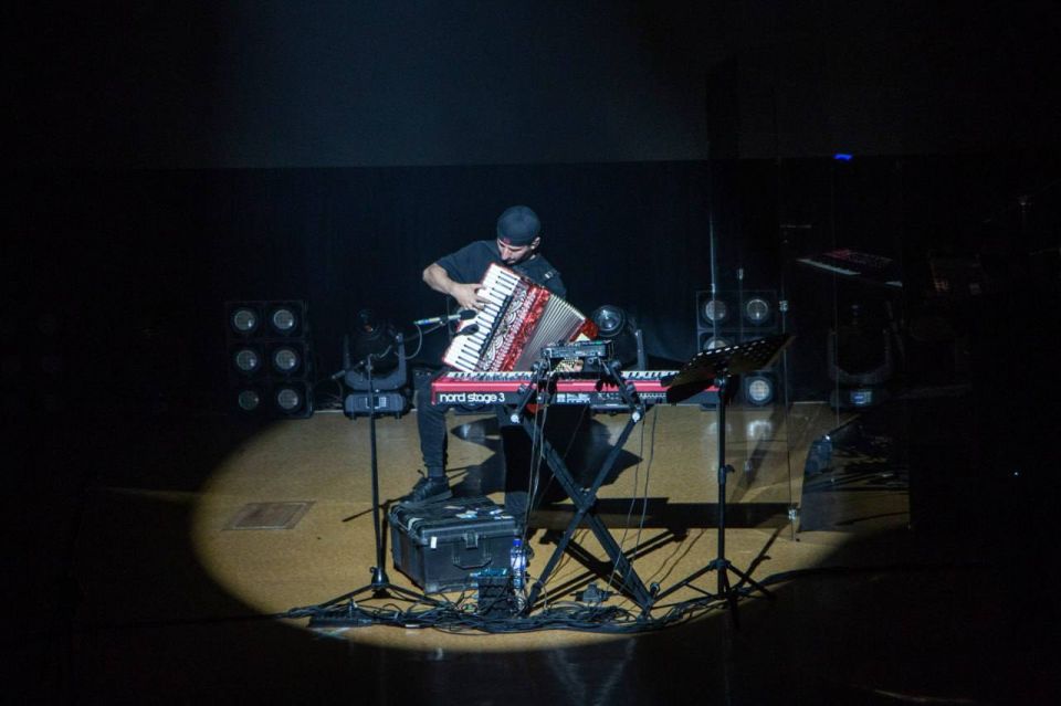 В Керчи с аншлагом прошёл концерт Алексея Поддубного (Джанго) в рамках масштабного патриотического проекта «Чтобы Победить» В Керчи с аншлагом прошёл концерт Алексея Поддубного (Джанго) в рамках масштабного патриотического проекта «Чтобы Победить»