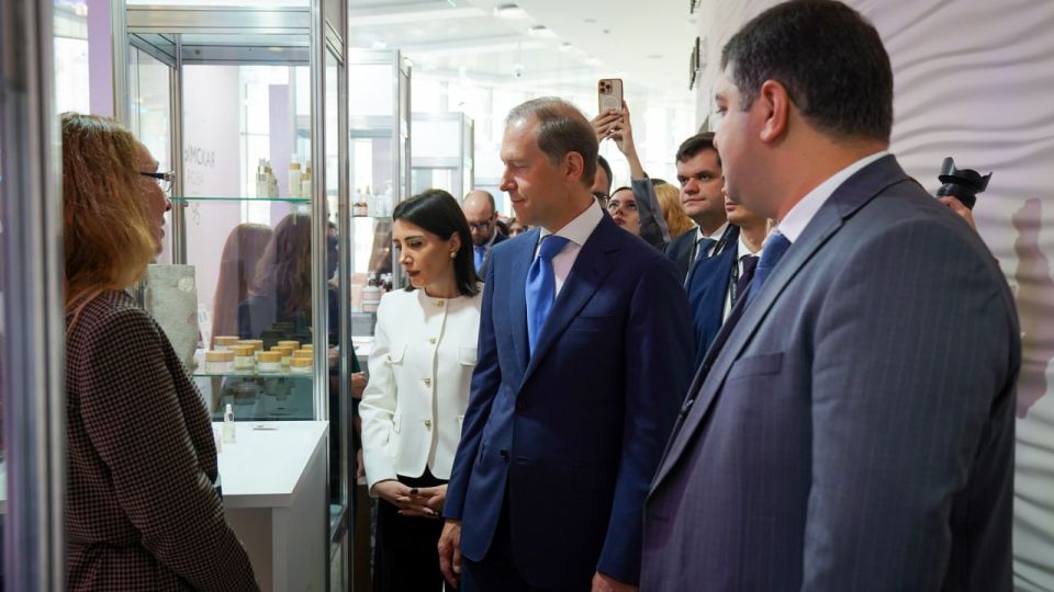 Делегация Минпромторга Крыма приняла участие в Международном форуме «Биопром: промышленность и технологии для человека» Делегация Минпромторга Крыма приняла участие в Международном форуме «Биопром: промышленность и технологии для человека»